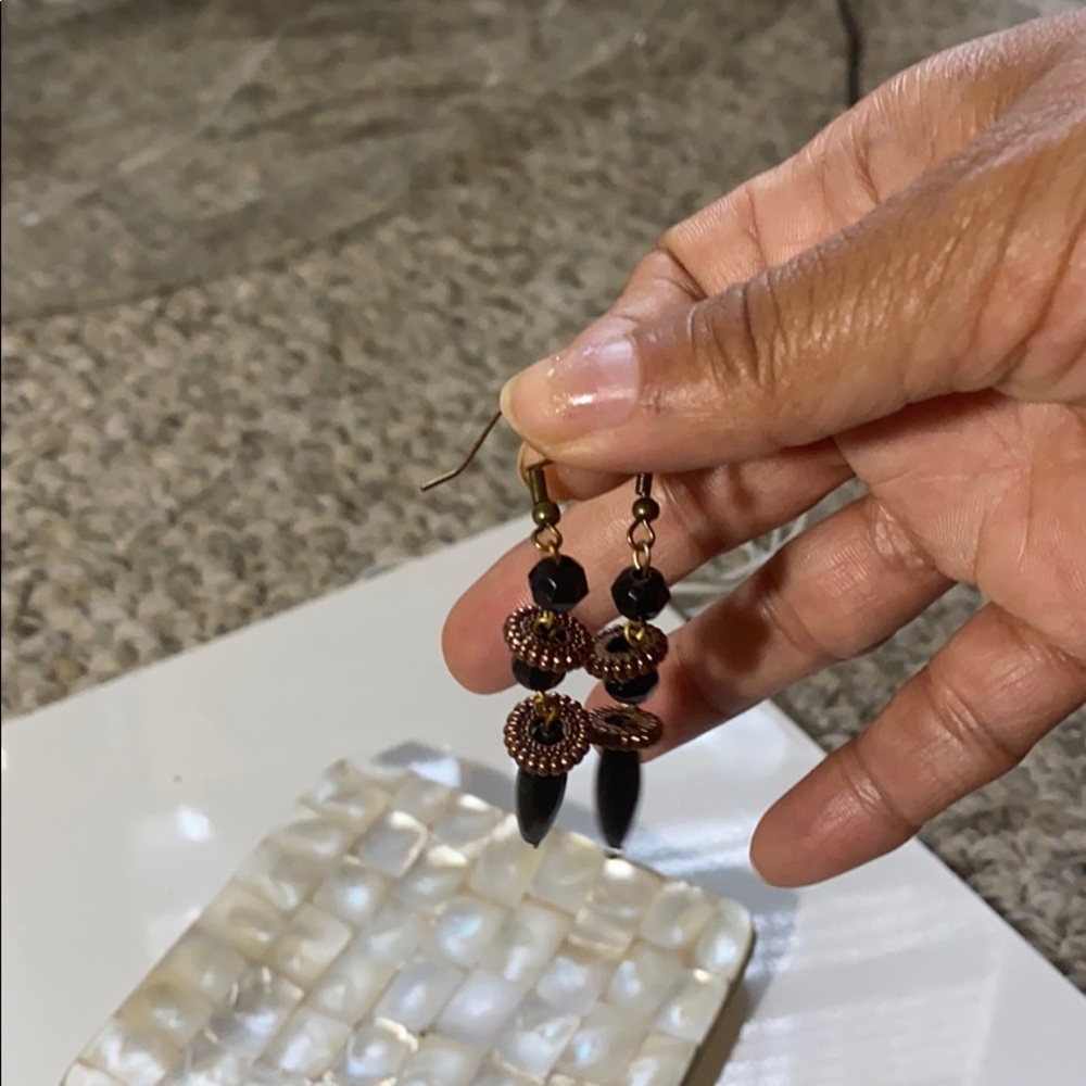 Earings - Picture 4 of 4
